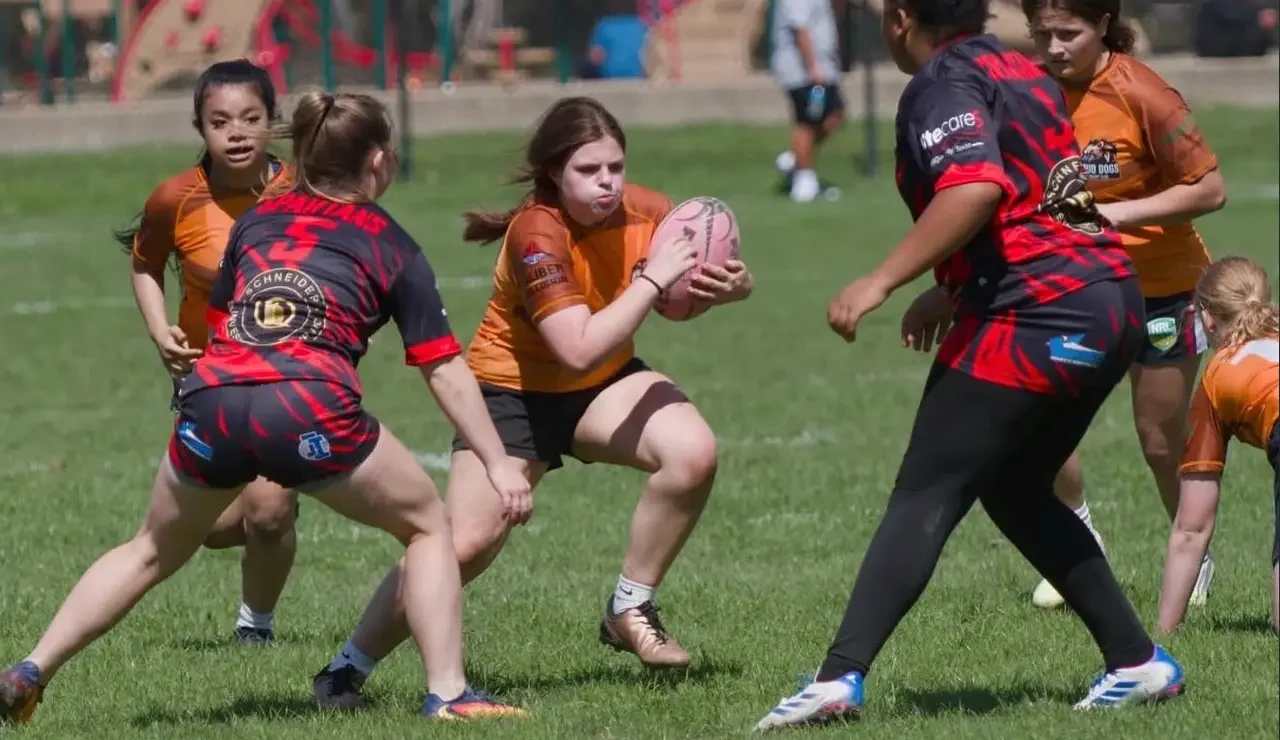 High School Girls On Attack